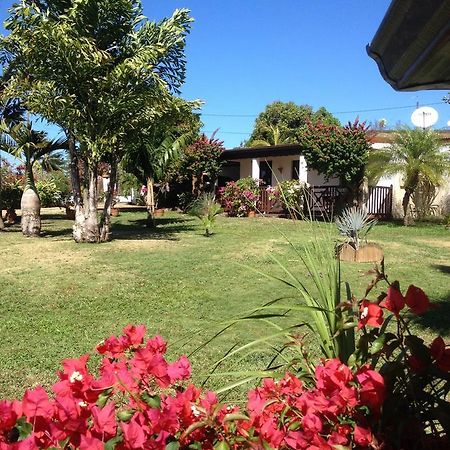 Le Bungalow Des Bougainvilliers Ducos Екстериор снимка