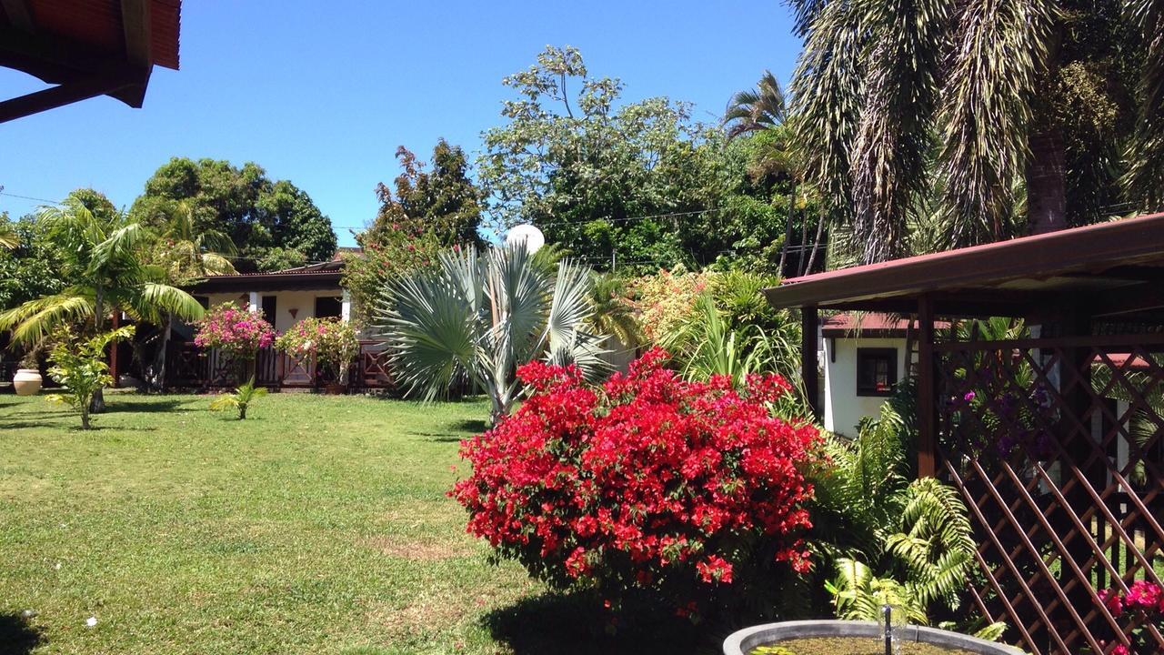 Le Bungalow Des Bougainvilliers Ducos Екстериор снимка